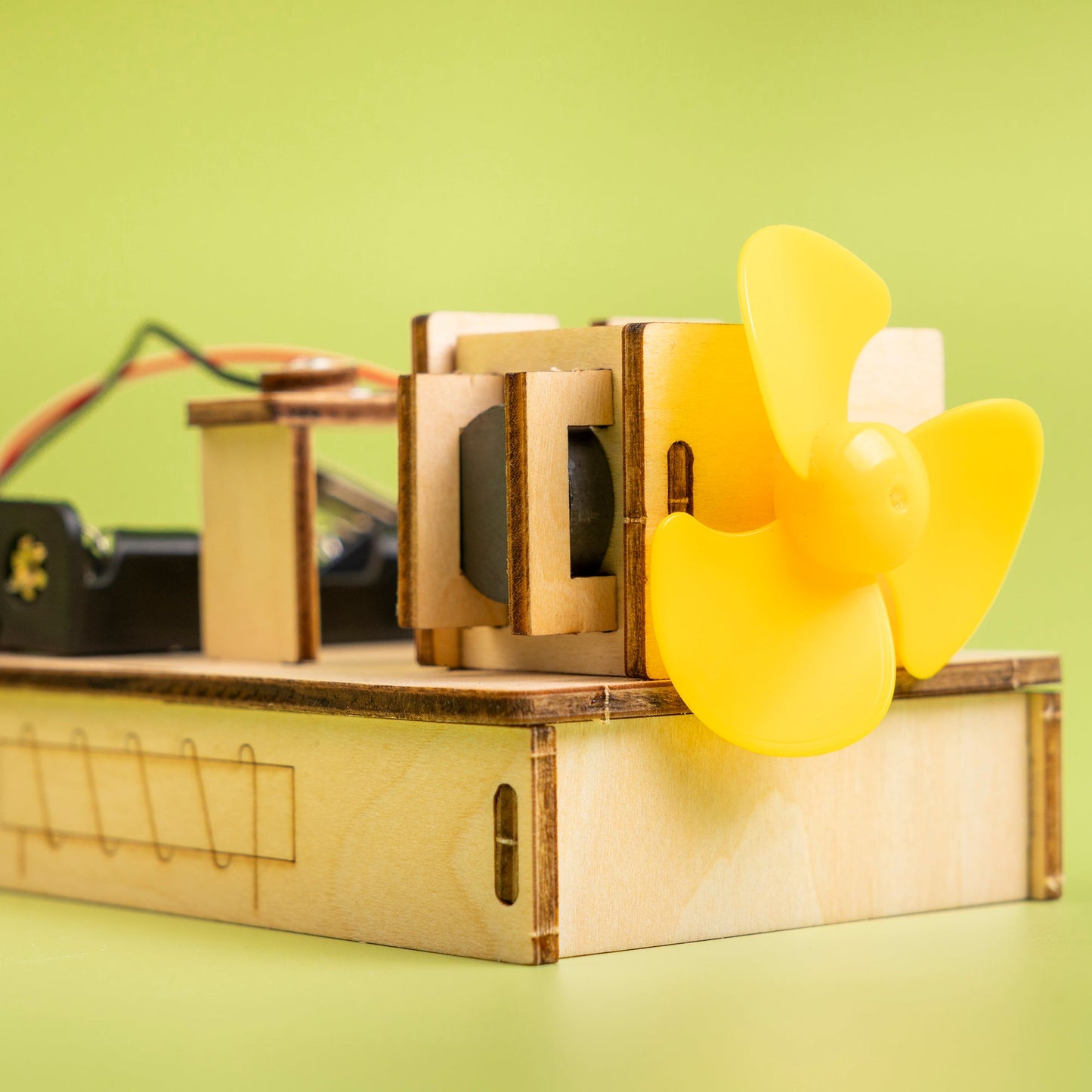Electric Motor DIY Kit | Electromagnetism STEM Toy for Kids 8+ - Niksstuff