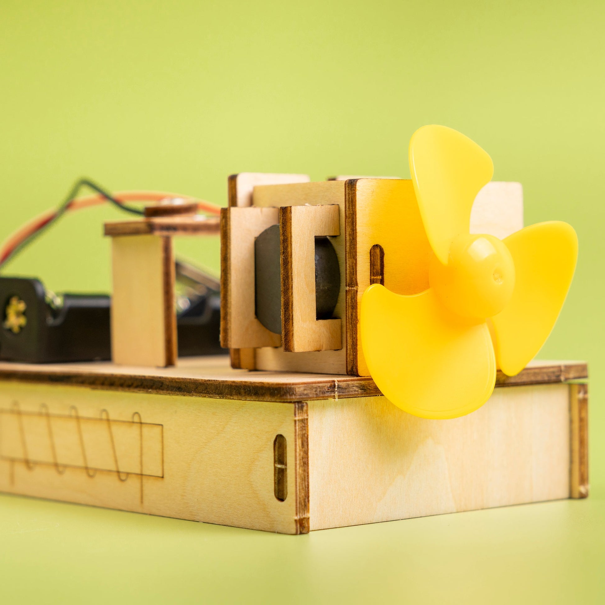 Electric Motor DIY Kit | Electromagnetism STEM Toy for Kids 8+ - Niksstuff