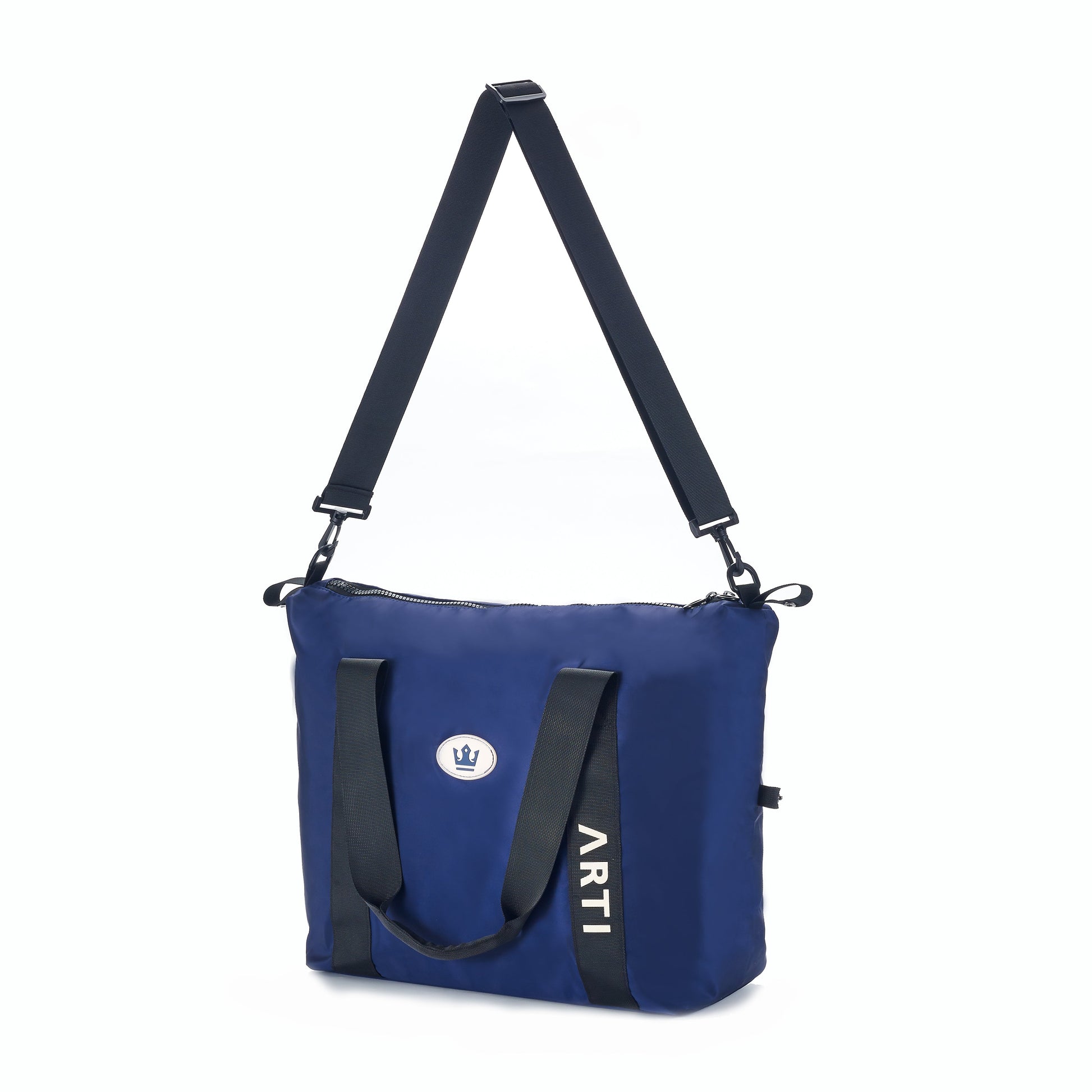 ARTI Signature Duffle Bag | Navy | 17"×13.75"×6.5" | Polyester | Removable Strap | ARTI - Niksstuff