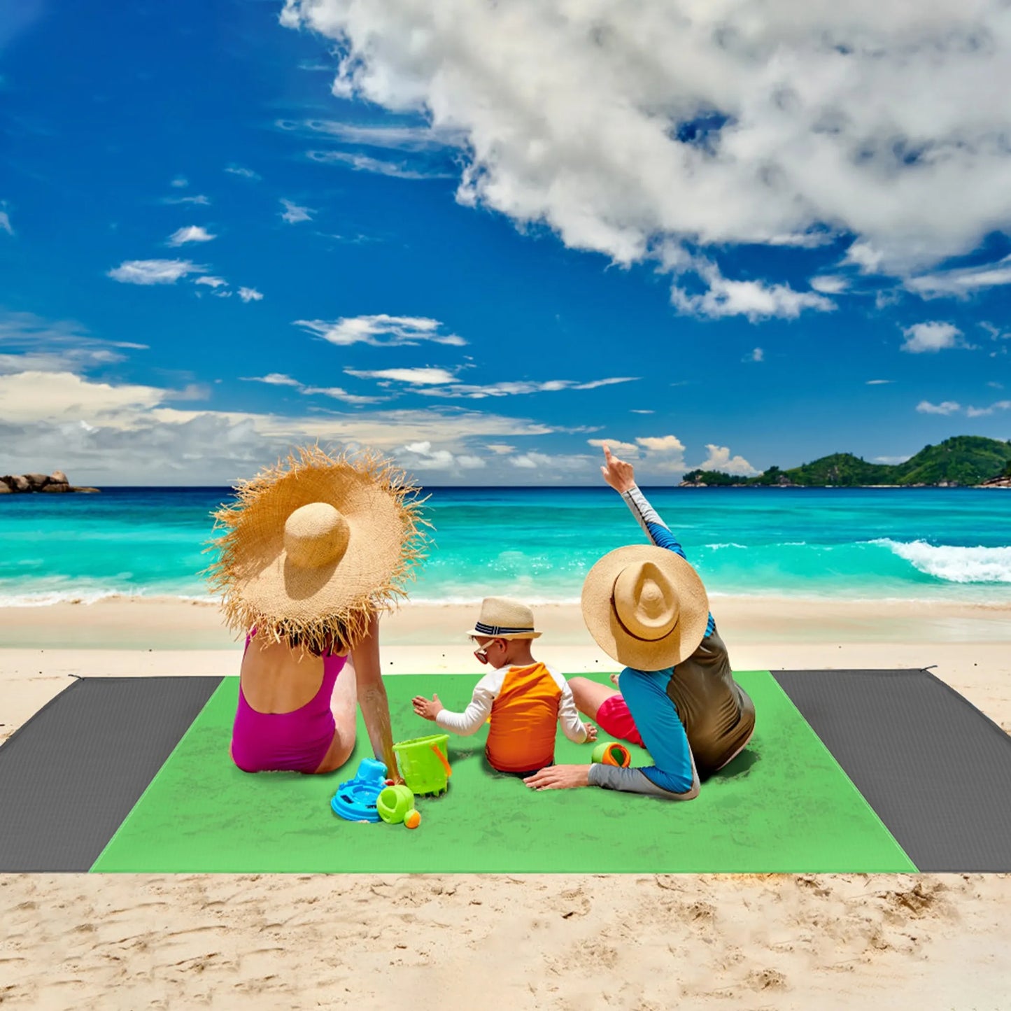 Sand-Proof Picnic & Beach Blanket – Lightweight, Foldable, 4-Corner Anchors (Green, Large)