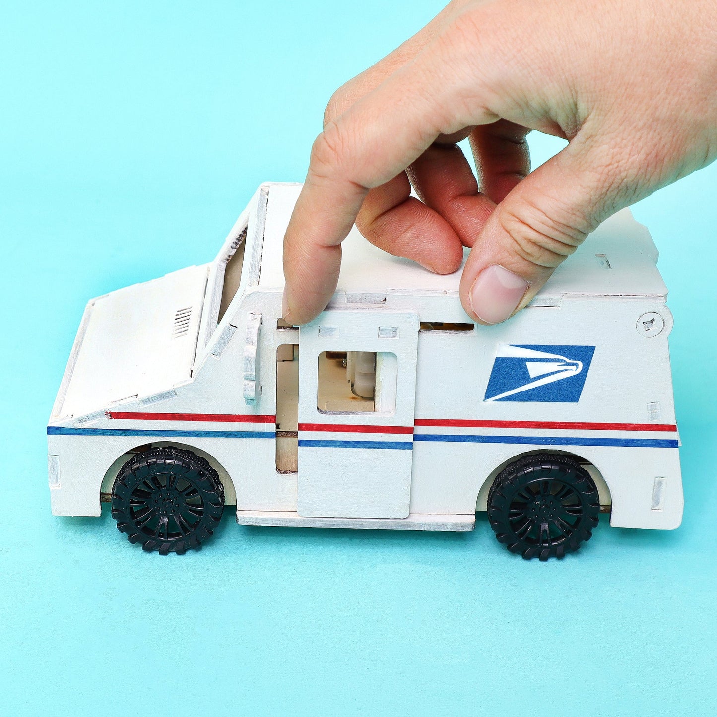 Delivery Truck STEM Kit | Build, Paint & Power a Moving Truck - Niksstuff