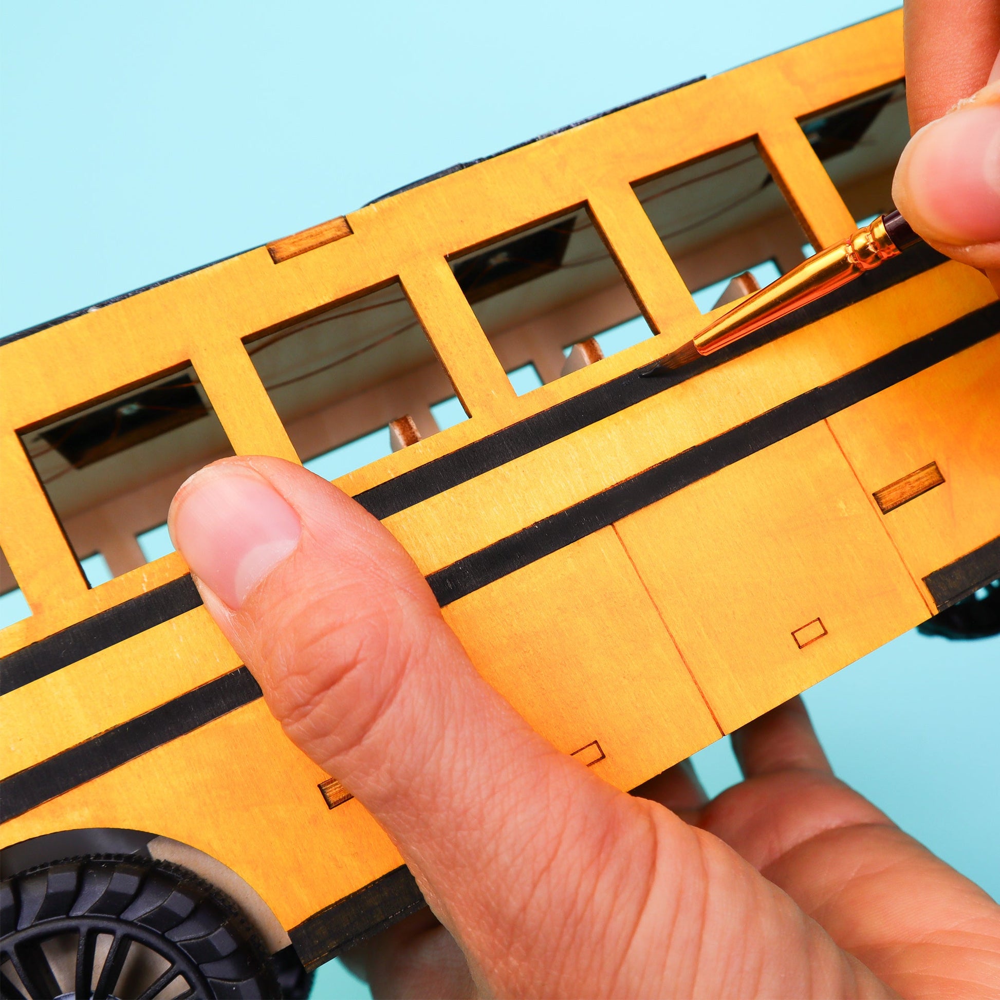 Dual Power School Bus STEM Kit | Battery + Solar | Personalized - Niksstuff
