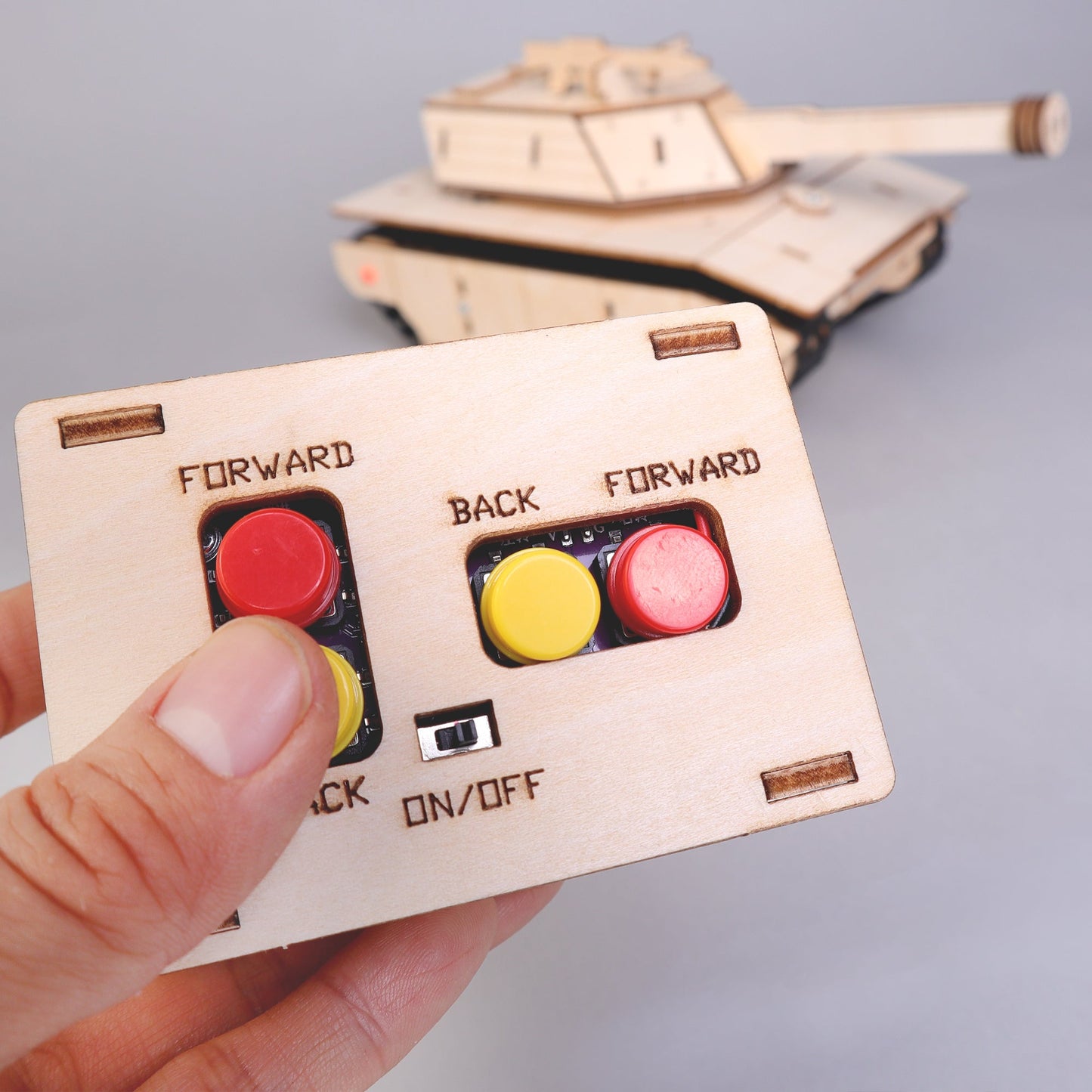 RC TankCam DIY Kit | Battle & Camera Mode STEM Toy for Ages 12+ - Niksstuff
