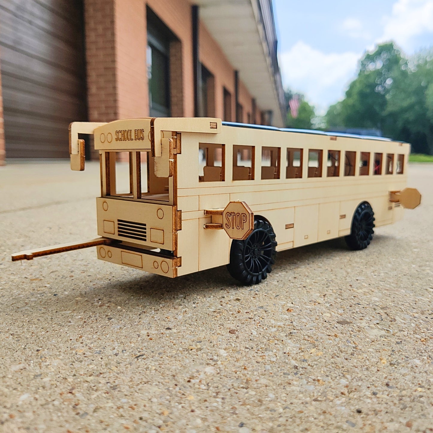 Dual Power School Bus STEM Kit | Battery + Solar | Personalized - Niksstuff