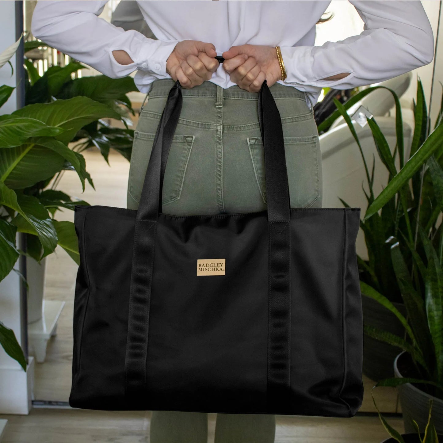 Badgley Mischka Nylon Weekender Tote Bag | 7 Colors | BM Monogram Lining - Niksstuff