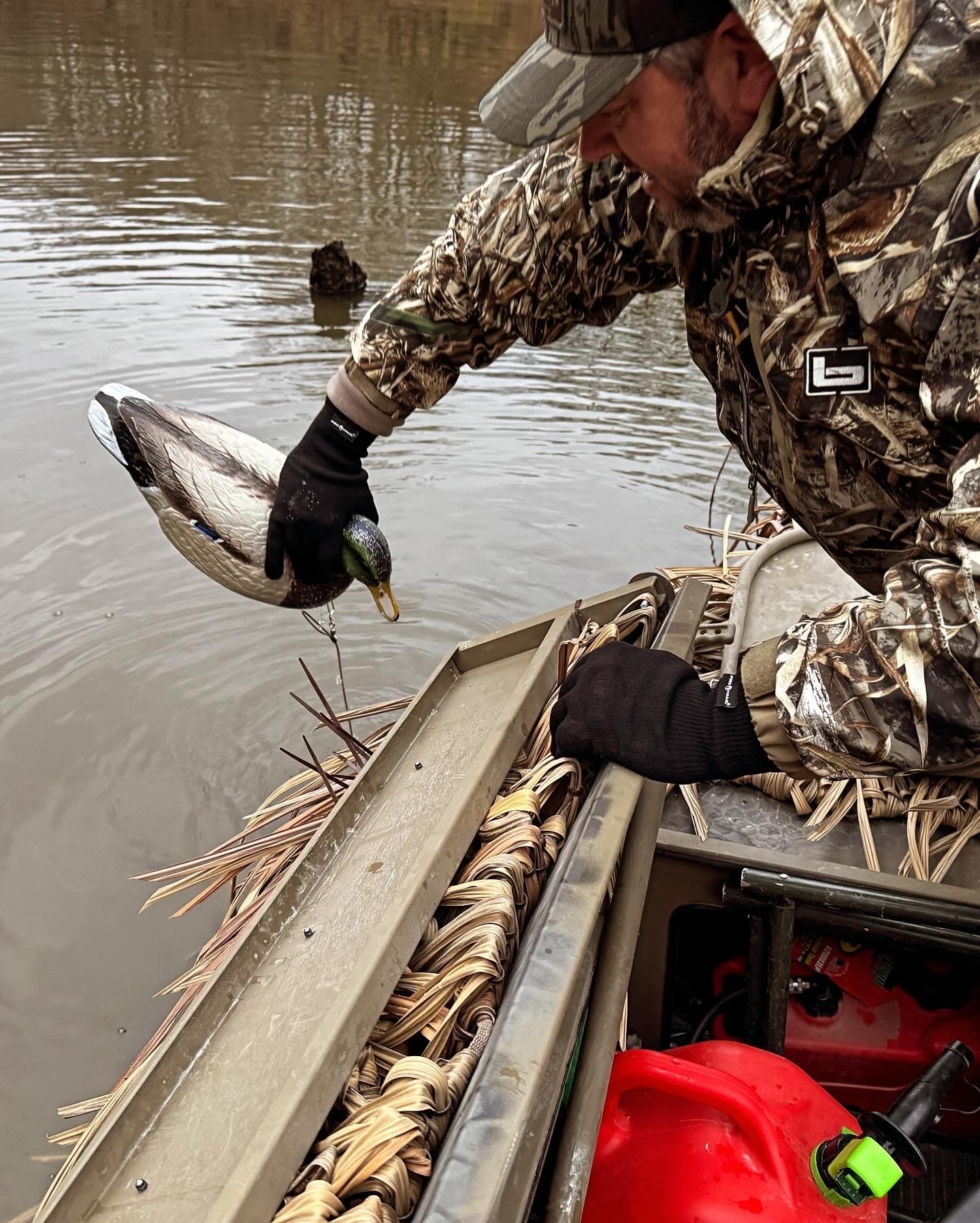 Pike Trail Water-Resistant Touchscreen Gloves | Windproof | M–XL | Carry Bag Included
