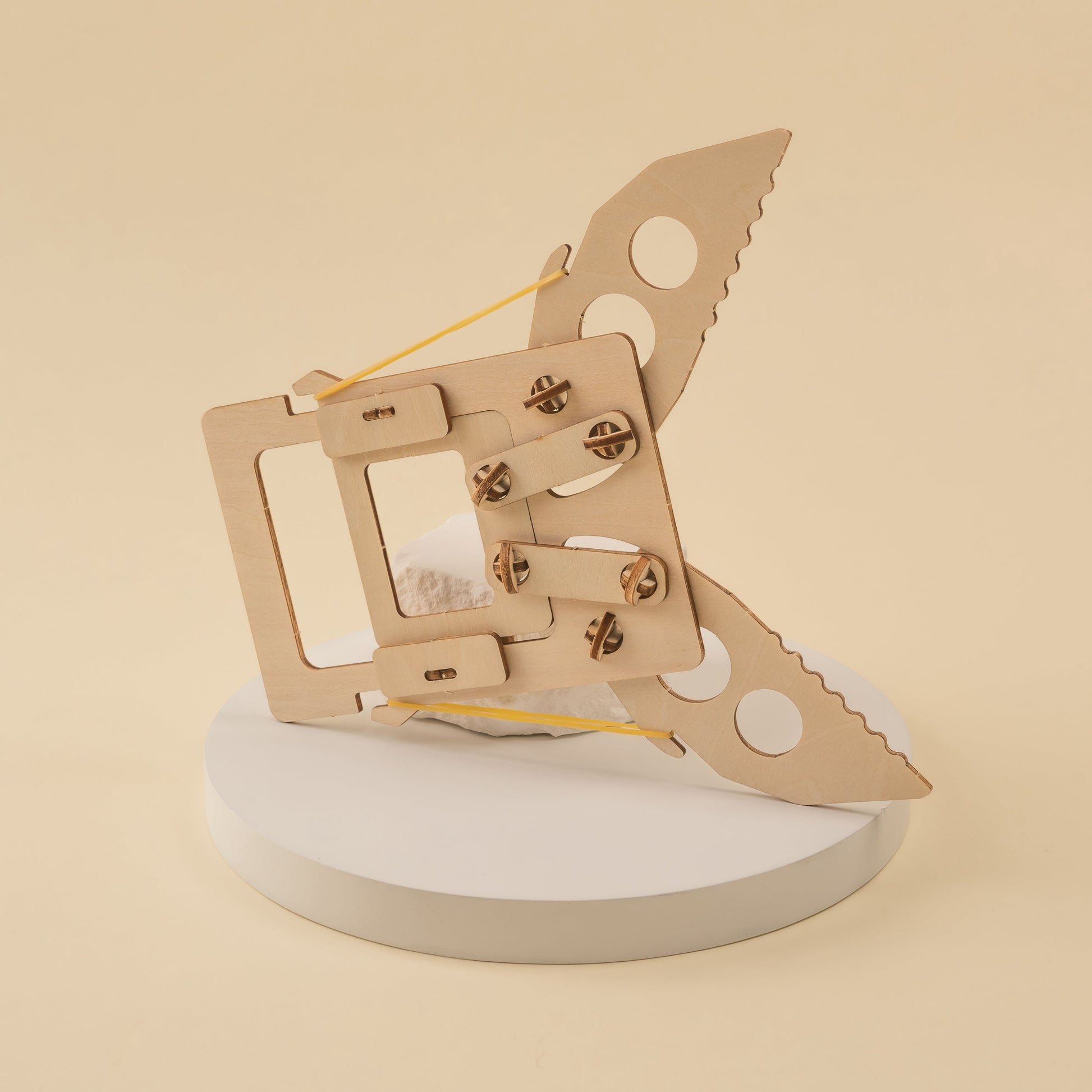 Mechanical Claw DIY Kit | Wooden Engineering STEM Toy for Kids 6+ - Niksstuff