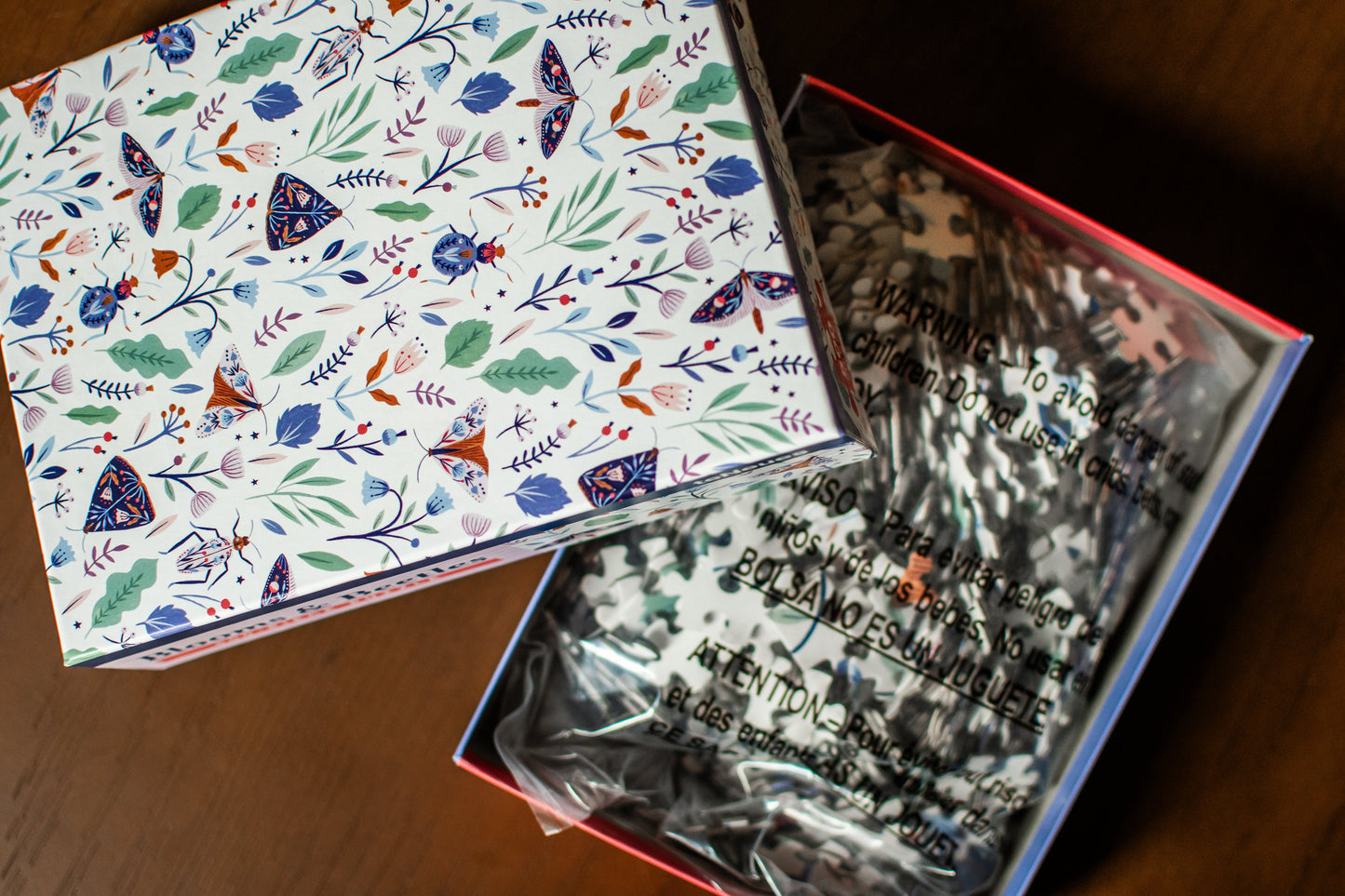 Blooms & Beetles 500-Piece Puzzle | Flora Waycott | teNeues