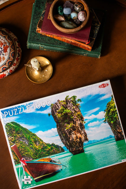 Exotic Beach 1,000-Piece Jigsaw Puzzle | Puzzle Lovers by Tactic | 67 × 48 cm