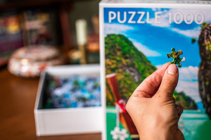 Exotic Beach 1,000-Piece Jigsaw Puzzle | Puzzle Lovers by Tactic | 67 × 48 cm