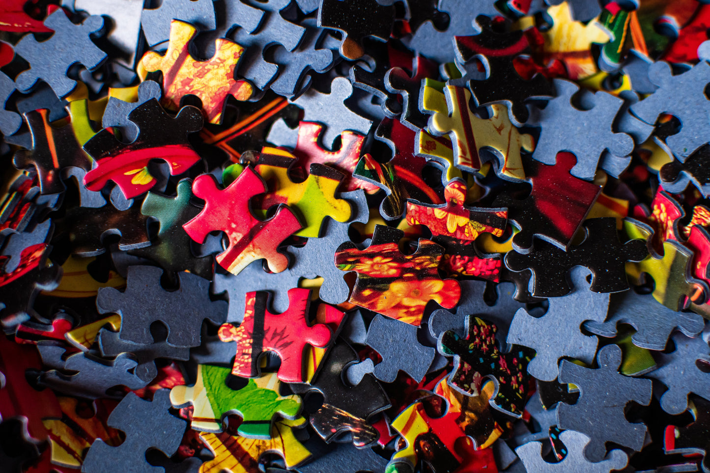 Colorful Lanterns 1,000-Piece Jigsaw Puzzle | Puzzle Lovers by Tactic | 67 × 48 cm
