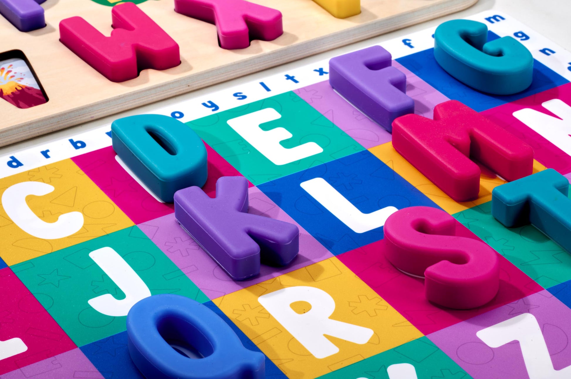 ABC Find & Fit Puzzle by Domino & Juliette - Niksstuff