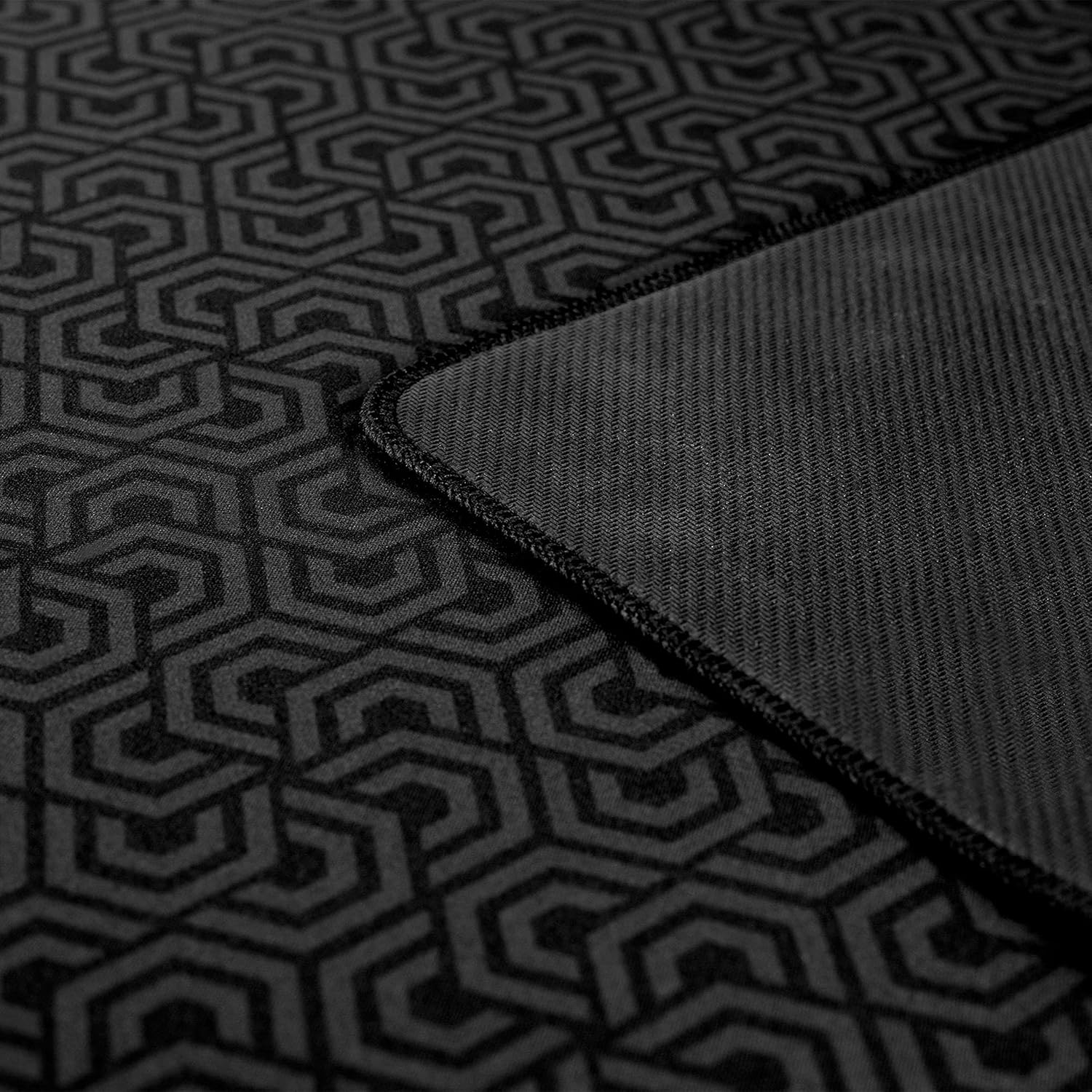 Roll-Play Board Game Mat | 3' x 4' Neoprene Gaming Mat | Waterproof | Carry Bag Included | Chucklebox - Niksstuff