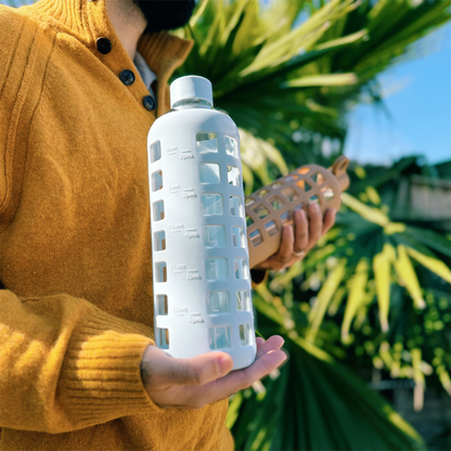 Purifyou Borosilicate Glass Water Bottle with Silicone Sleeve