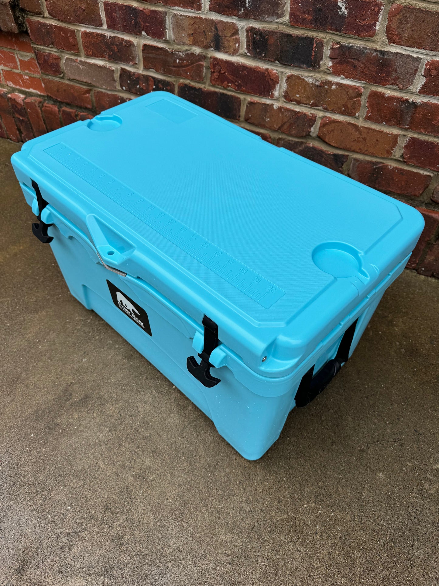 Polar Bear 45 Hard Cooler | 5-Day Ice Retention | 3 Colors - Niksstuff