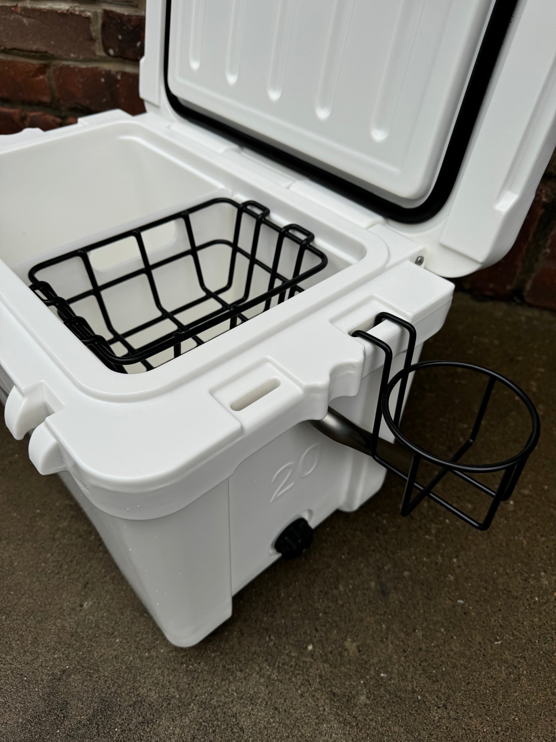 Polar Bear 20 Hard Cooler | 5-Day Ice Retention | Made in USA | 3 Colors - Niksstuff