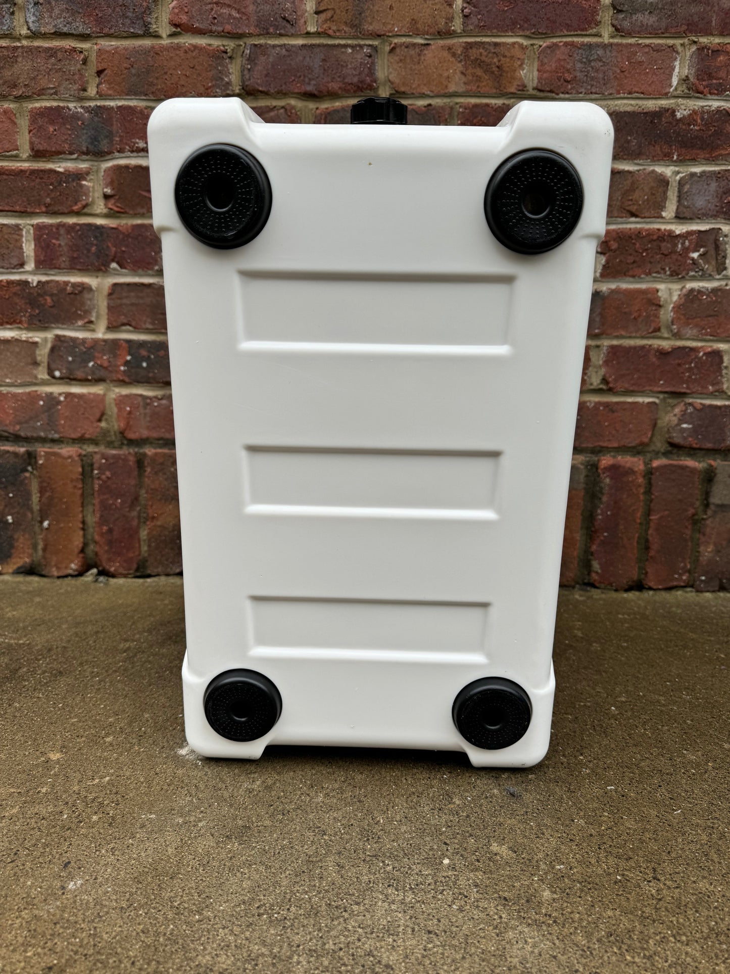 Polar Bear 20 Hard Cooler | 5-Day Ice Retention | Made in USA | 3 Colors - Niksstuff