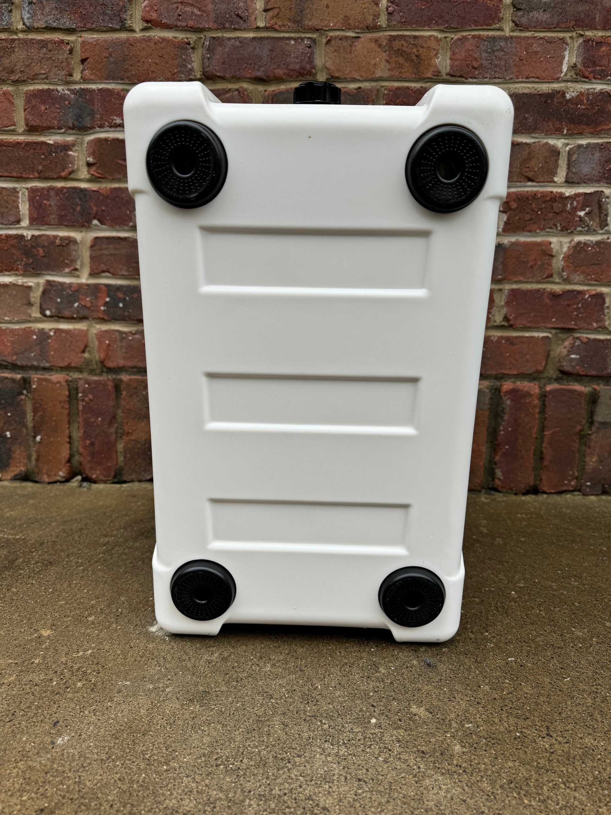Polar Bear 20 Hard Cooler | 5-Day Ice Retention | Made in USA | 3 Colors - Niksstuff