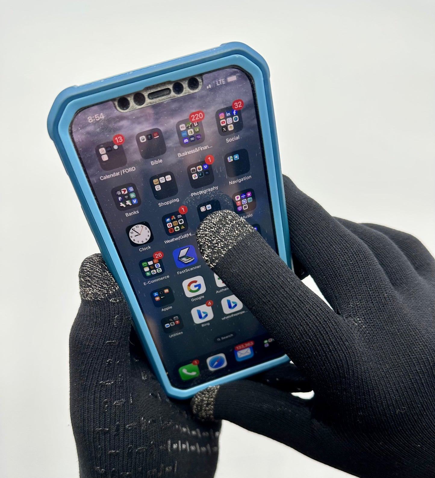 Pike Trail Water-Resistant Touchscreen Gloves | Windproof | M–XL | Carry Bag Included