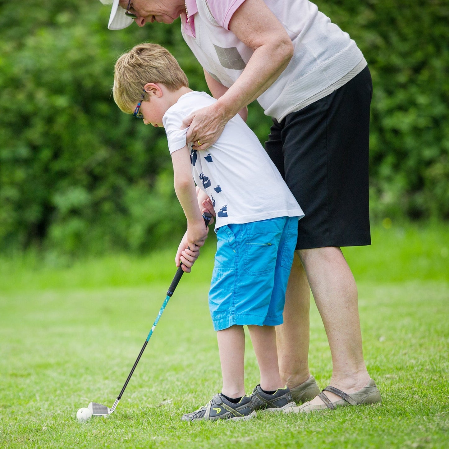 Junior Golf Club Set | Ages 5–7 | Right Hand | 3 Clubs + Stand Bag + Rain Hood | Green, Pink or Blue