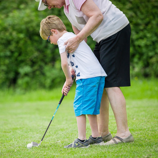 Junior Golf Club Set | Ages 5–7 | Right Hand | 3 Clubs + Stand Bag + Rain Hood | Green, Pink or Blue