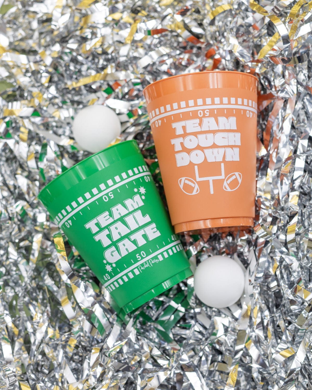 Gameday Party Pong Set | 12 Reusable 16oz Cups + 2 Balls | Team Tailgate vs Team Touchdown | Packed Party - Niksstuff