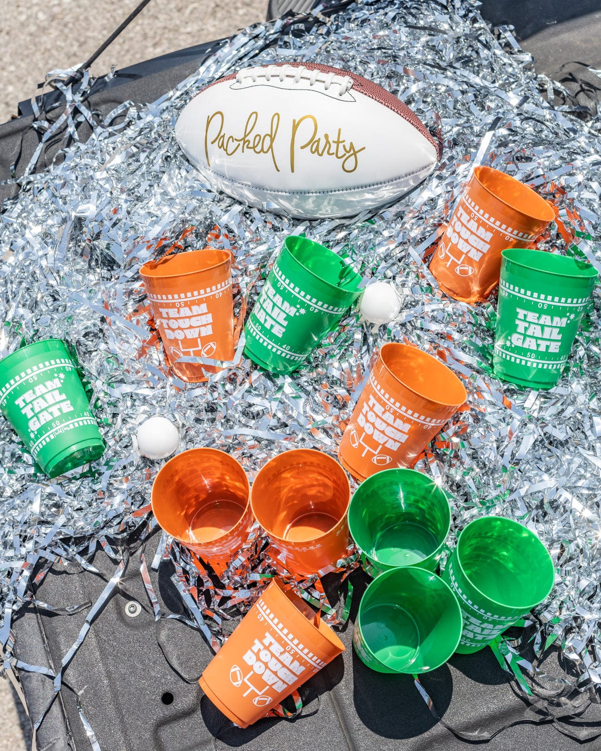Gameday Party Pong Set | 12 Reusable 16oz Cups + 2 Balls | Team Tailgate vs Team Touchdown | Packed Party - Niksstuff