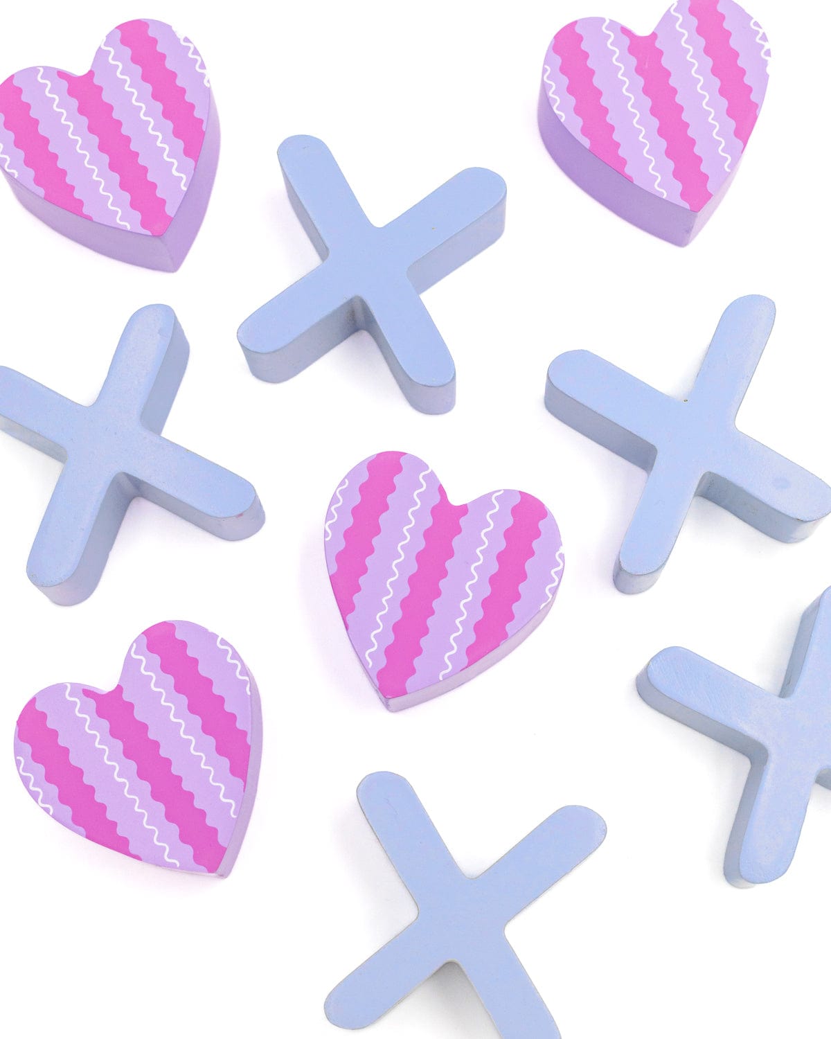 Tic-Tac-Totally Fun Tabletop Game Set | 3D Board | Plaid Design | Heart Pieces | Packed Party - Niksstuff