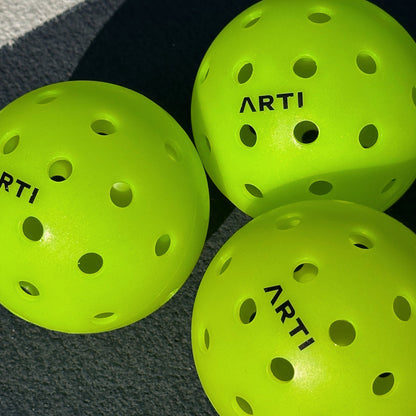 ARTI Outdoor Pickleball | ARTI-40 | LLDPE | Regulation Size 2.91" | 0.9-0.93oz | High-Visibility - Niksstuff