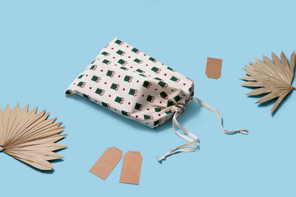 Cotton gift bag set of 4 with festive gift print, drawstring pouch