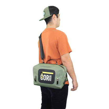 Molokai 8L Waterproof Lumbar Pack | Free IPX8 Phone Case | COR Surf - Niksstuff