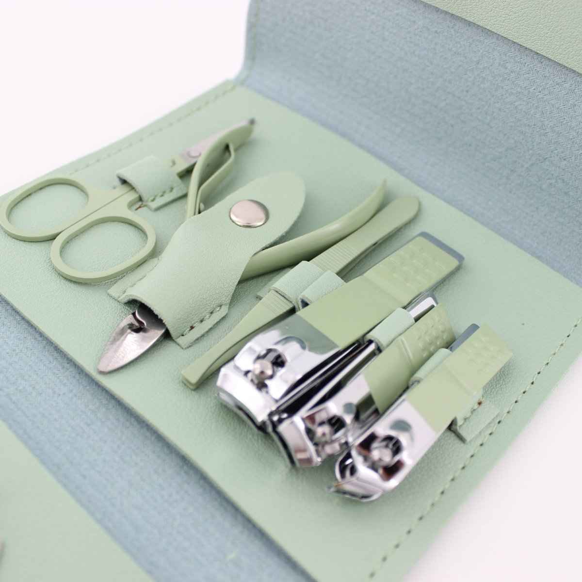 16-Piece Manicure & Pedicure Set – Carbon Steel Travel Grooming Kit