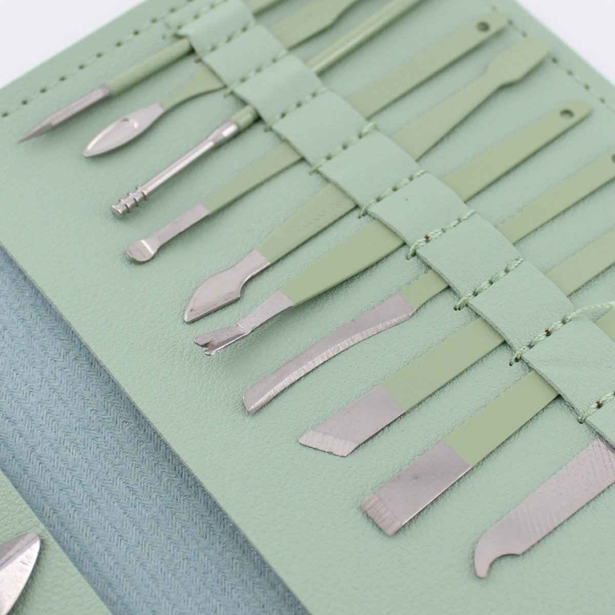 16-Piece Manicure & Pedicure Set – Carbon Steel Travel Grooming Kit