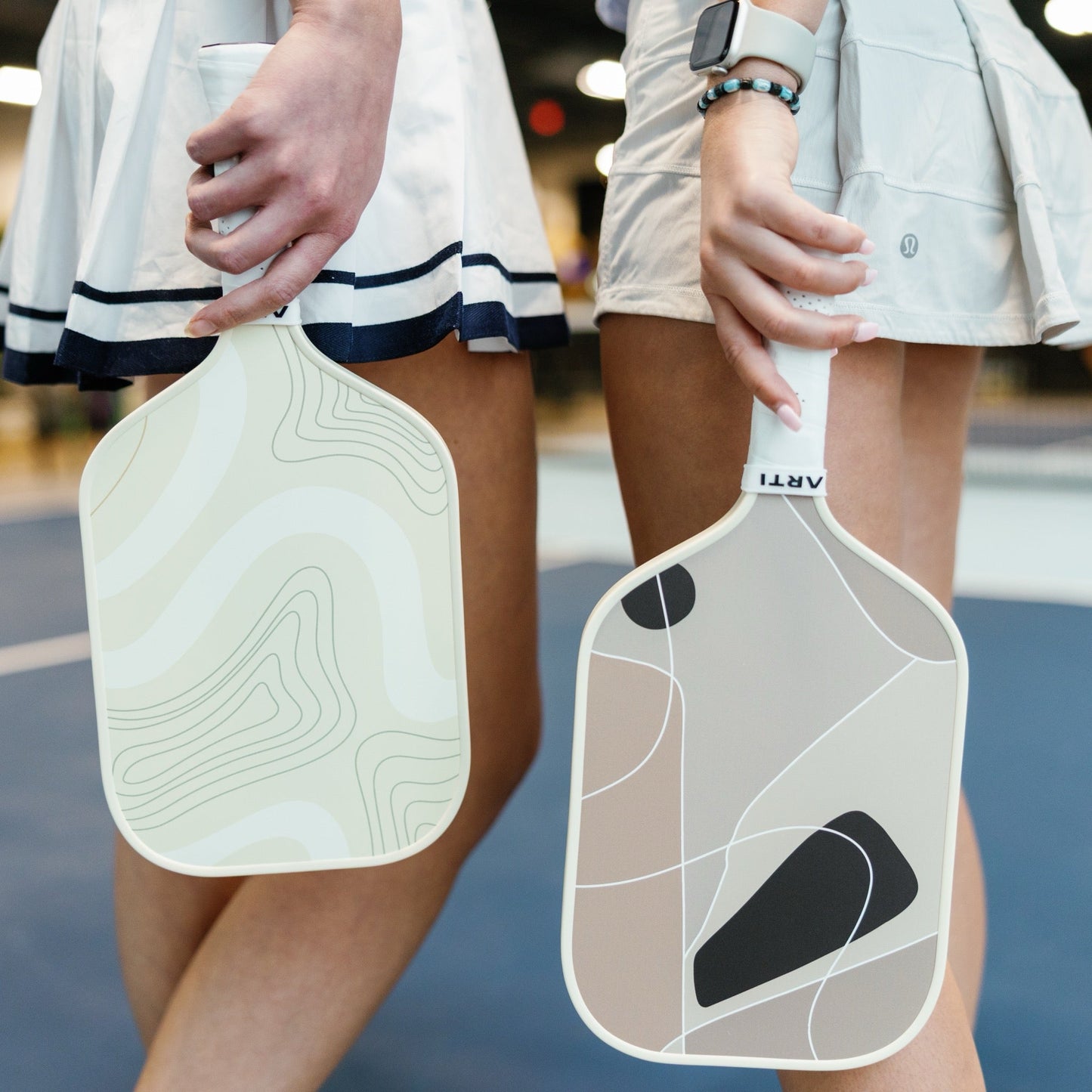 ARTI Sandstorm Pickleball Paddle Set | 2 Fiberglass Paddles + 4 Balls + Bag | USAPA Approved | 16mm Core - Niksstuff