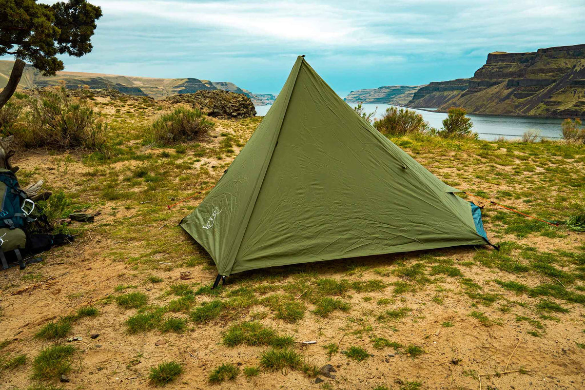 River Country Gear Trekker Tent 1 – 1-Person Ultralight Backpacking Tent, 2 lbs 13 oz