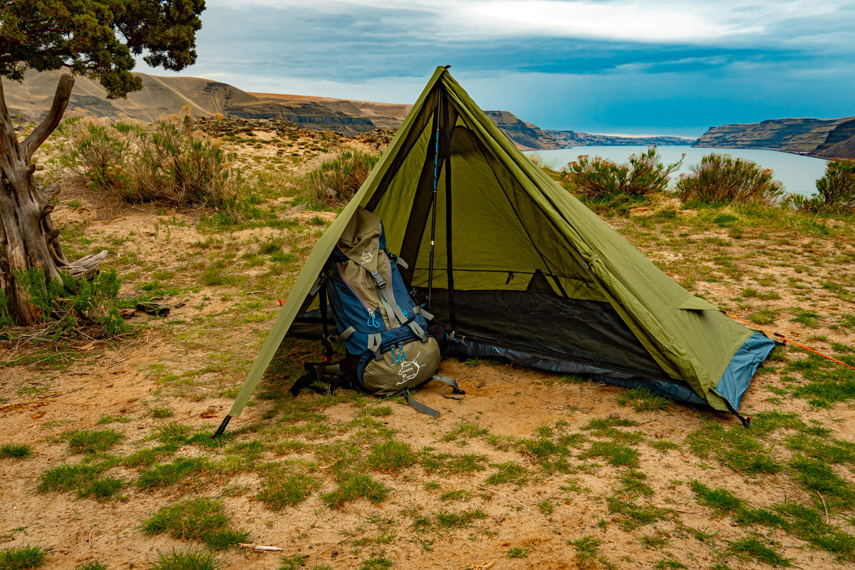 River Country Gear Trekker Tent 1 – 1-Person Ultralight Backpacking Tent, 2 lbs 13 oz